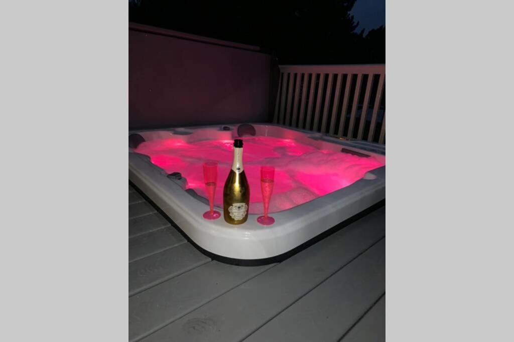 Nightingale Lodge With Hot Tub Barmby on the Moor المظهر الخارجي الصورة